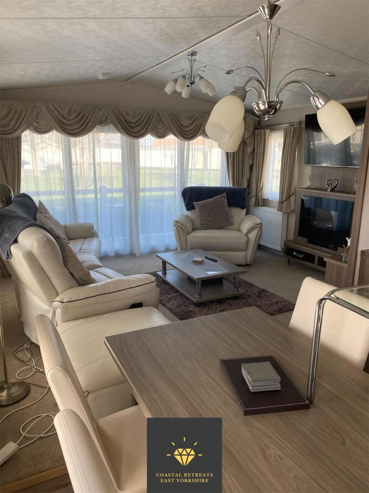 2 Bed, 2 Bath Lodge Style Caravan With Hot Tub & Private Garden At Patrington Haven Leisure Park מראה חיצוני תמונה